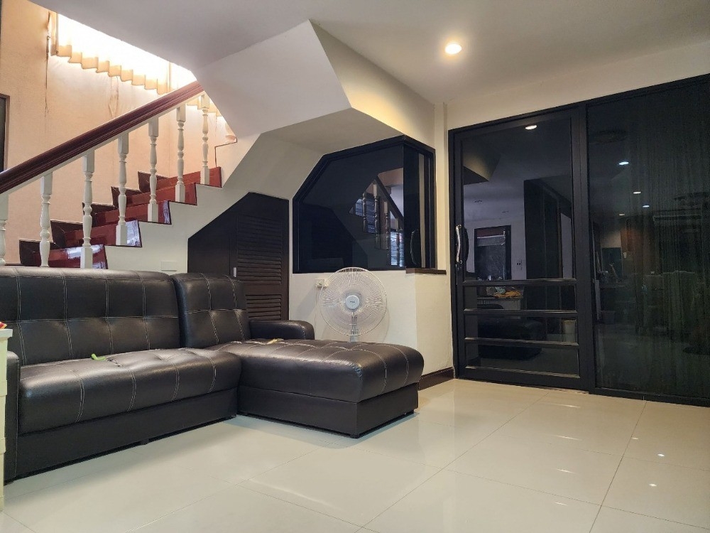MWW645 ขายบ้านเดี่ยว 2 ชั้น หมู่บ้านฉัตราภรณ์ ซอยลาดพร้าววังหิน 66